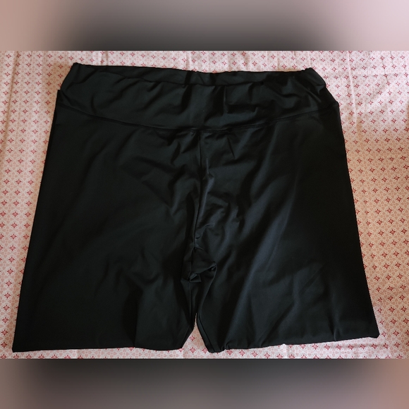 Misguided plus brand size 22 black leggings - Picture 2 of 6